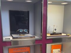-宝岛眼镜·星创视光中心·林德伯格·奢品集合(北京世纪金源店)