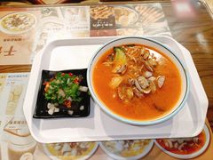 -何记花甲(海岸城旗舰店)