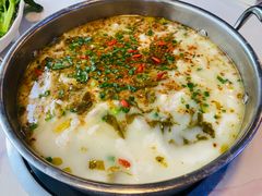 -德林酸菜鱼火锅(南丹店)
