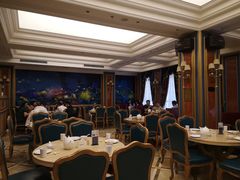 大堂-品海楼·大连海胆锅贴馆(东港店)