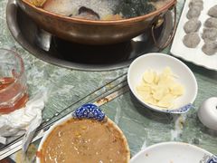 -楼外楼大刀肉传统火锅(西安大路店)