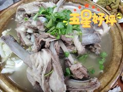 锅仔羊肉-小颖泡馍