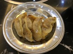牛肉锅贴-清真·玛丽亚新疆菜主题餐厅(浙江中路店)