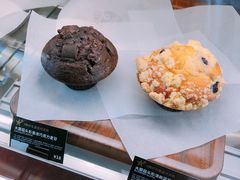 -星巴克臻选(盐城金鹰聚龙湖店)