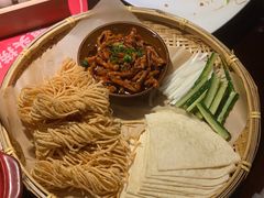 新派京酱肉丝-魏铭鱼头捞饭(晋阳路店)