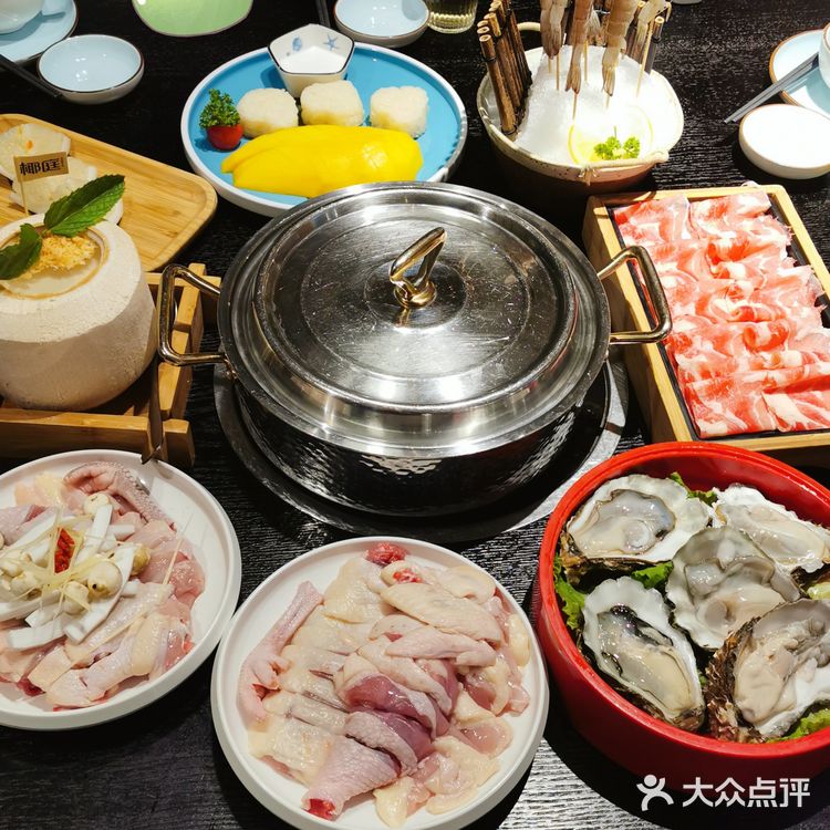 足不出沪，打卡正宗海南椰子鸡火锅