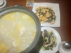 -宣威山野人家·现炒云南菜(金碧店)