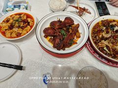-辣小妮de川菜馆(红旗Mall店)