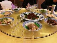 -山明水秀大饭店