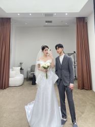 -派丽莫Pellimo原创设计婚纱品牌