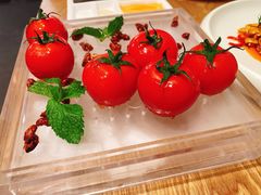 番茄脆菇沙拉-小大董·烤鸭(王府井apm店)