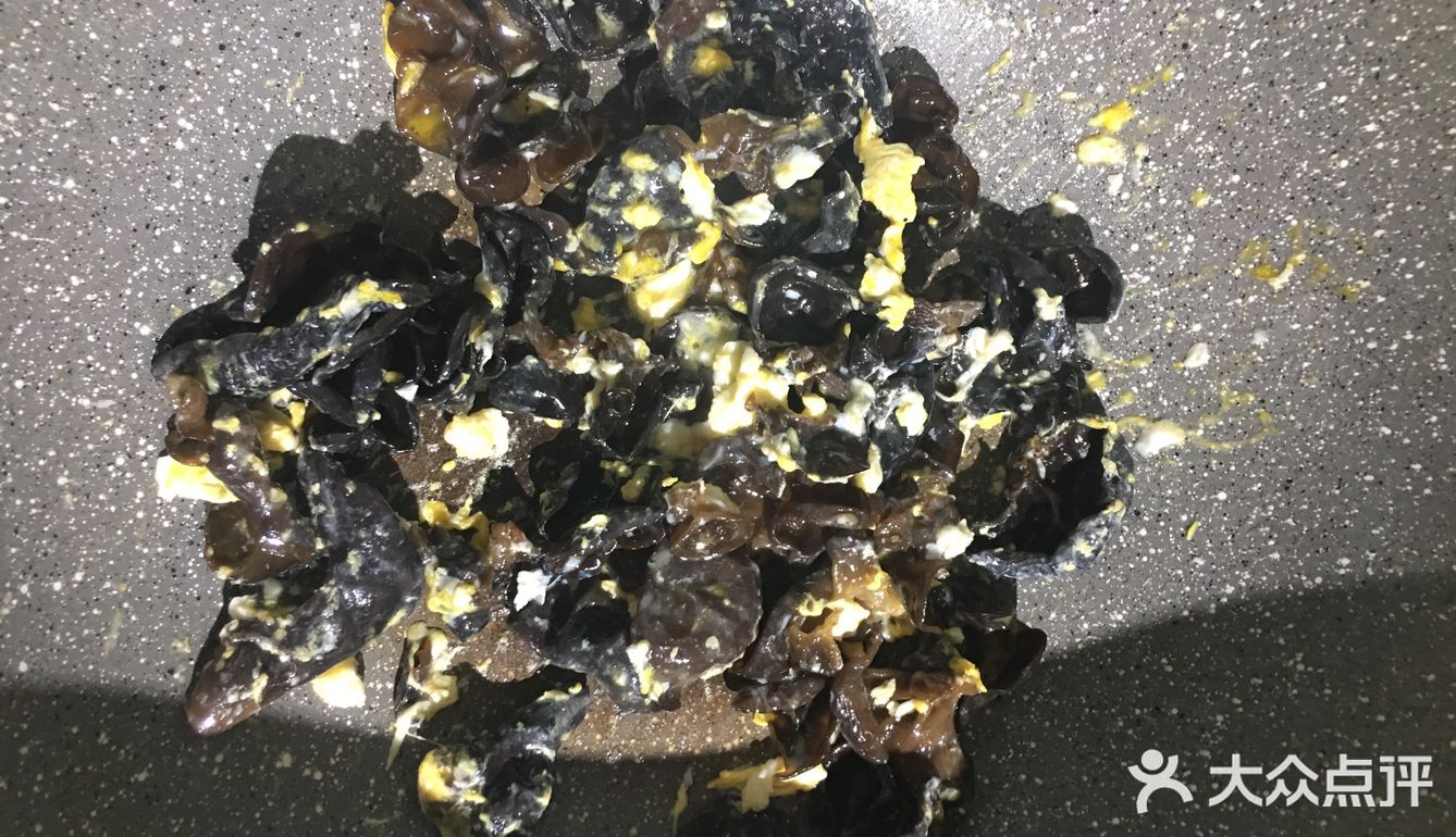 鬼怪👹#开胃#菜谱系列：柴鸡蛋炒木耳。