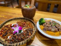 -老滇山寨•云南特色菜•地方菜•民族风情歌舞表演(金碧店)