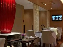 -广州中心皇冠假日酒店·百粤楼