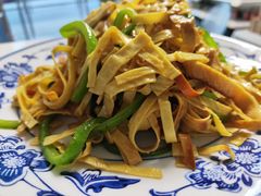-天天向上素食餐厅(五台山店)