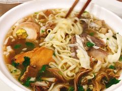 -花溪王记牛肉粉(四季花溪商场店)