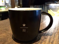星巴克(武康路店)-星巴克(武康路店)