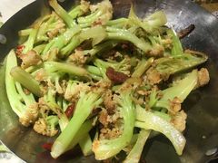 -梁家大院•农家菜(昆山会展中心店)