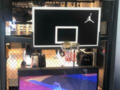 -Air Jordan(世贸天阶店)