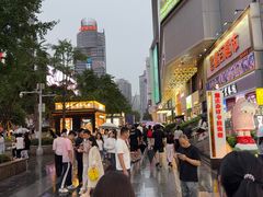 -观音桥步行街