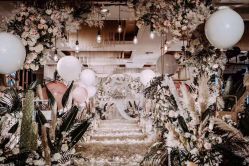 -艾米婚纱&婚礼策划