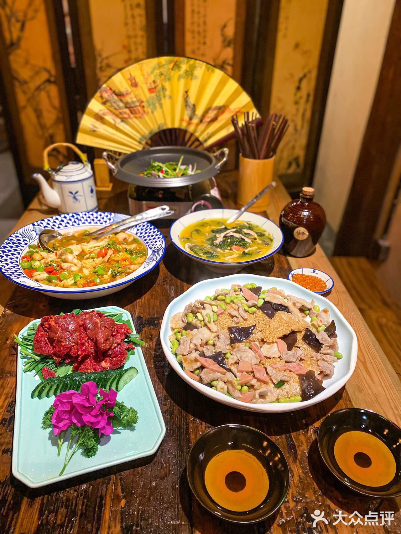 广州江湖之气藏于幸福驿站小酒馆🍶