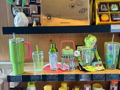 -星巴克臻选(莘庄仲盛店)