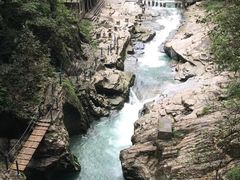 -蝶舞清江·恩施地心谷景区