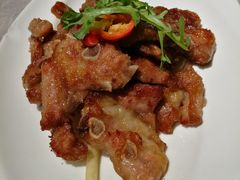 蒜香煎焗排骨-六婶西关小厨(光塔路店)