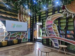 -钟书阁(松江泰晤士小镇店)