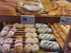 -BROAD面包路·欧式面包(龙湖时代C馆店)
