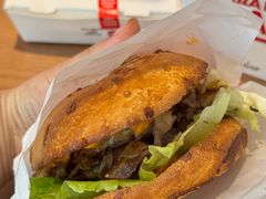 经典秘汁炭烤风味牛堡-必胜客(龙茗店)