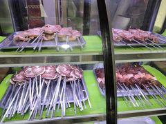-烤肉小伙烤肉店