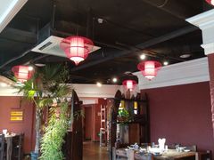 大堂-大匠工房古船木艺术餐厅·猪肚鸡专门店(长白仙岛店)