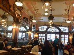 -Majestic Café