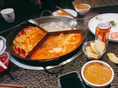 -渝里重庆火锅(航天城店)