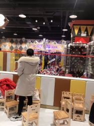 -哈尼鹿儿童乐园(长沙梅溪湖步步高店)