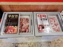 -江南猪肉商会无限续吃(弘大店)