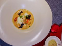 -弦月窗LUNETTE BY AMANDA(复兴路店)