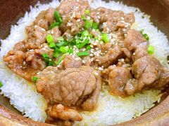 窝蛋牛肉煲仔饭-红星光发煲仔饭(大石街店)