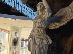 -暴风岛沉浸式体验馆(百联世纪店)