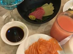 极品三文鱼拼-芭菲盛宴·环球美食(锦城万达广场店)