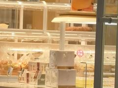 面包甜点陈列柜-好利来(幸福一家店)