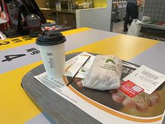 -麦当劳(深圳北站B2检票口楼上)