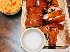 海南东方脆皮烤乳猪-琼大师东方烤乳猪(亚特兰蒂斯店)