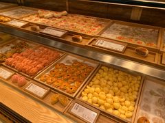 面包甜点陈列柜-泸溪河桃酥(欧尚店)