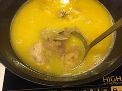 -鲜入围煮花胶鸡海鲜火锅