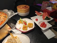 -辣尚瘾·烤鱼·新川菜(牡丹园直营店)