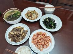 -乐禧母婴全自营月嫂(宝山店)