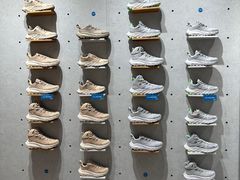 -HOKA(北京蓝色港湾店)